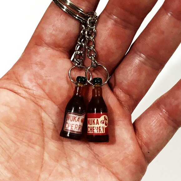 Fallout 4 Nuka Cola Cherry Bottle Keychain - 3.5inch Gaming Keychain - Picture 10 of 11